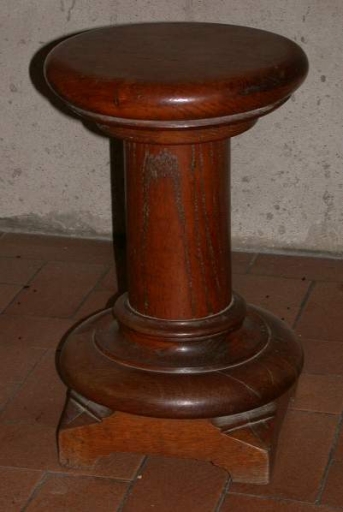 Paire de tabourets d'église
