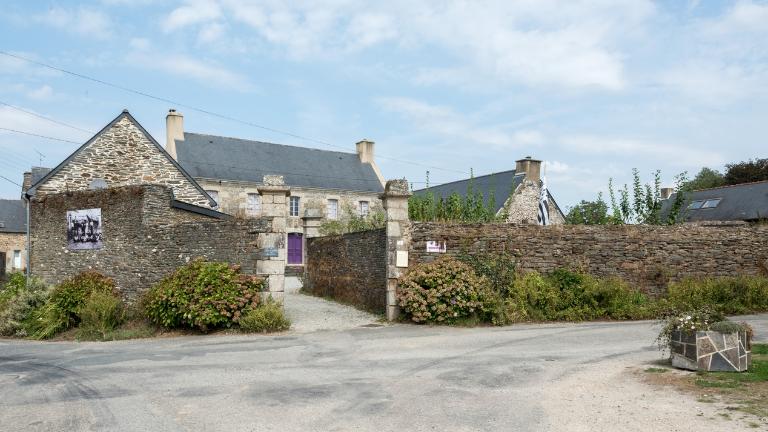 Maison de marchand de toile, 8 rue Maison des Toiles (Saint-Thélo)