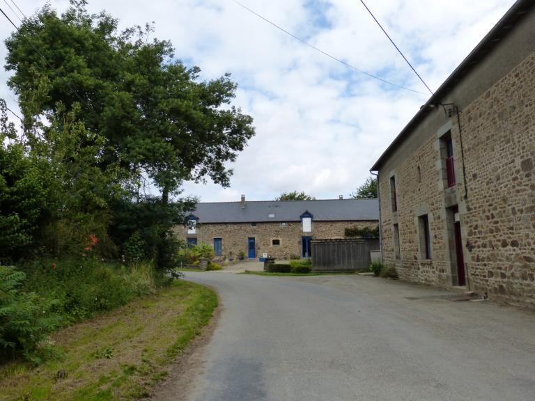 Écart, Bazouges-sous-Hédé, la Pulirais (Bazouges-sous-Hédé fusionnée avec Hédé pour former la commune de Hédé-Bazouges en 2009)