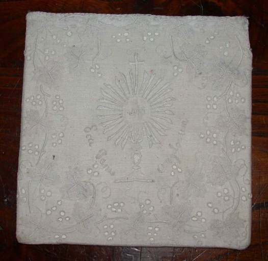 Pale 2
