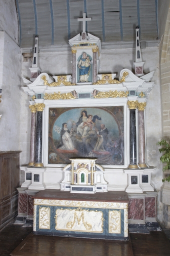 Ensemble de l'autel du Rosaire : autel, tabernacle, retable, degré d'autel