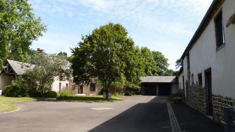 Manoir, Bazouges-sous-Hédé, la Grande Guéhardière (Bazouges-sous-Hédé fusionnée avec Hédé pour former la commune de Hédé-Bazouges en 2009)