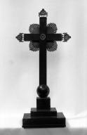 Croix reliquaire, église paroissiale Saint-Christophe (Saint-Christophe-des-Bois)