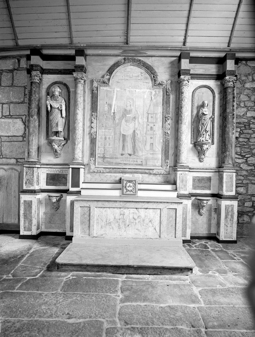 Autel, retable (autel secondaire, retable architecturé), dit retable de sainte Barbe, église paroissiale Saint-Blaise (Bulat-Pestivien)