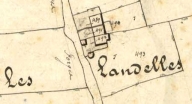 Alignement de fermes, les Landelles (Brécé)