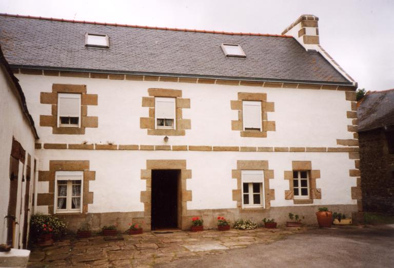 Les maisons et fermes (Confort-Meilars)