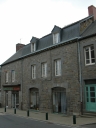 Maisons commerciales, 5-7 rue de Tanouarn (Dingé)