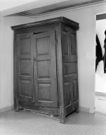 Armoire (1), presbytère (Saint-Gildas-de-Rhuys)