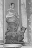 Groupe sculpté (d'applique) : sainte Marguerite, église paroissiale Saint-Budoc (Trégarvan)