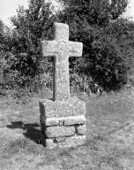 Croix de chemin, le Bois Bas (Baden)