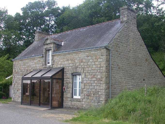 Maison, Dosten (Guénin)