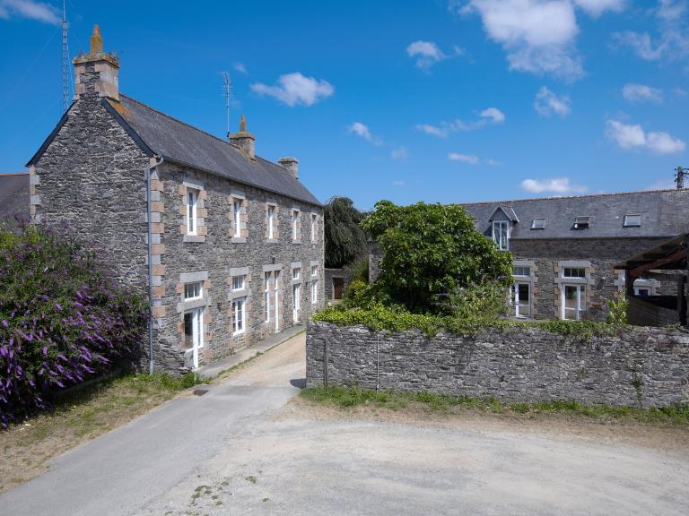 Anciens haras, 17 rue Le Peltier (Tréguier)