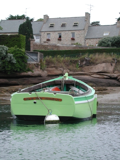 Bateau de pêche ; bateau de plaisance : "Notre-Dame-de-Bonne Nouvelle"