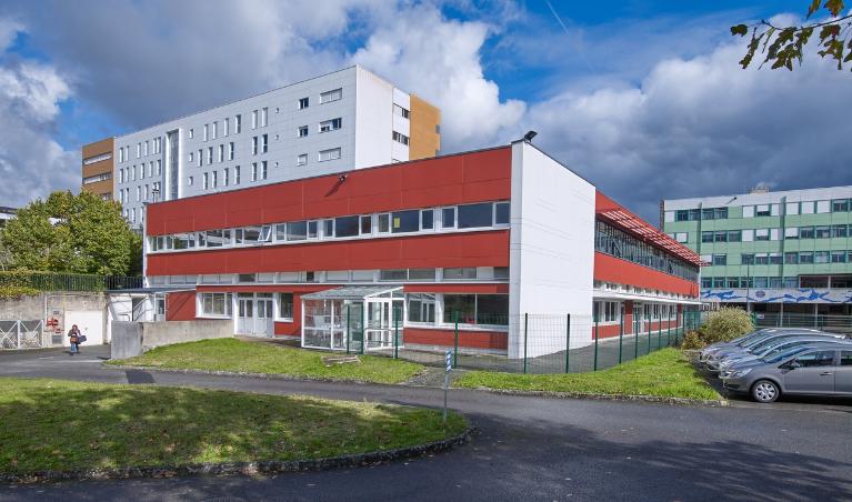 Lycée Auguste Pavie, 13 rue Anatole Le Braz (Guingamp)