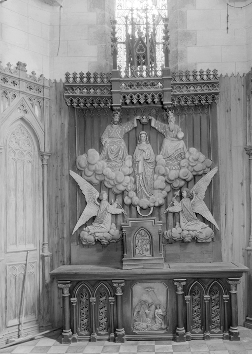 Ensemble de l'autel-retable de la Vierge : autel, retable, tabernacle, église paroissiale Notre-Dame (Campénéac)