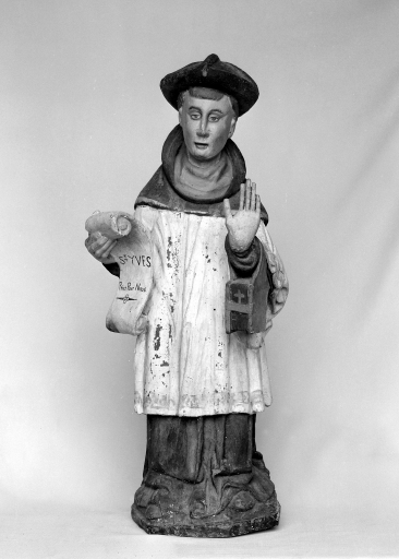 Statue : Saint Yves de Tréguier