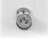 Ampoule à saint chrême (boîte à saint chrême), boîte à huile sainte, église paroissiale Sainte-Cécile (Theix fusionnée en Theix-Noyalo en 2016)