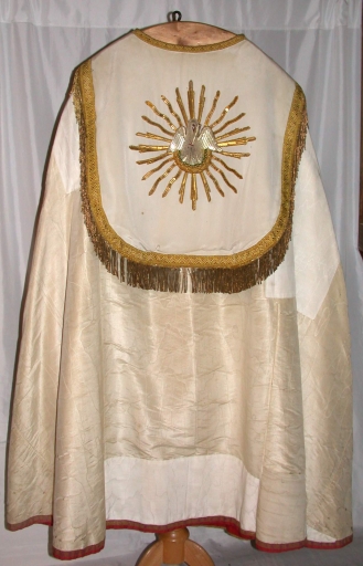 Chape blanche 1