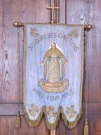 Bannière de procession : Immaculée Conception / Education de la Vierge, église Notre-Dame-du-Roc (Montautour)