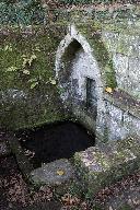 Fontaine de dévotion, chemin de la fontaine Houdot (Tréguier)