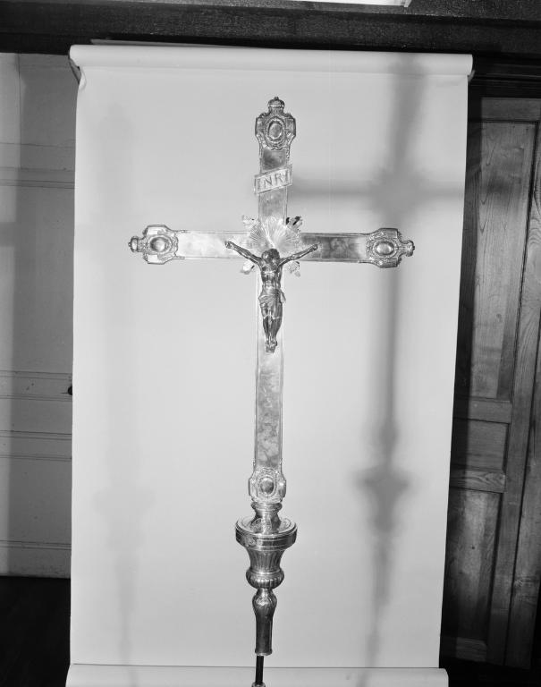 Croix de procession, église paroissiale Saint-Pierre (Baden)