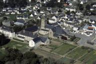 Abbaye de bénédictins Saint-Gildas, de bénédictins de la congrégation de Saint-Maur, de soeurs de la charité de Saint-Louis, place Monseigneur Ropert (Saint-Gildas-de-Rhuys)