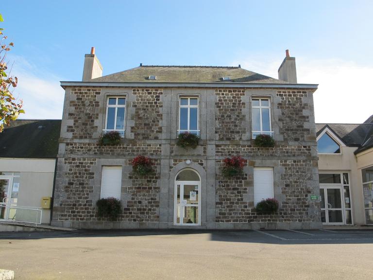 Ecoles sur la commune de Luitré (fusionnée en Luitré-Dompierre en 2019)