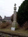 Colonne monumentale dite colonne de l'abbé Morel, place de l'Eglise (Baguer-Pican)