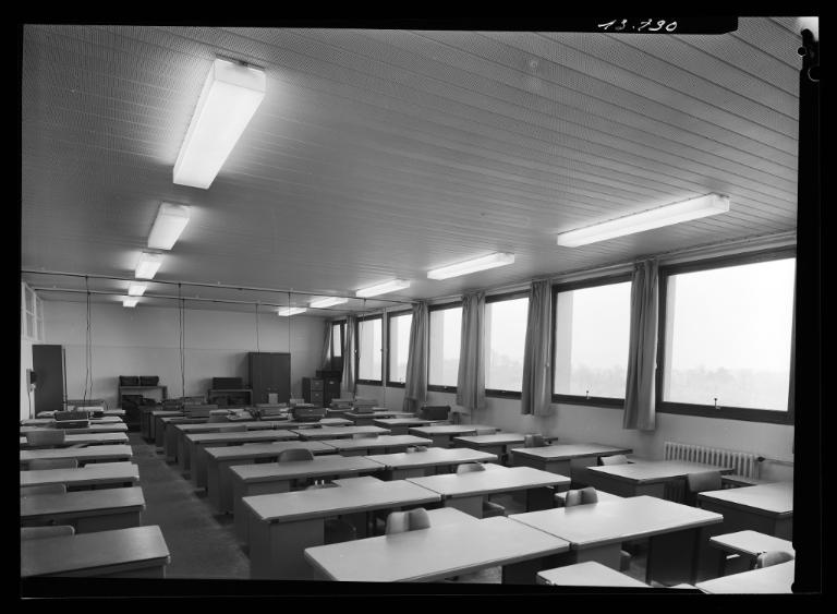 Lycée Polyvalent La-Fontaine-des-Eaux, 48, promenade de la Fontaine des Eaux (Dinan)