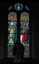 Ensemble des 3 verrières à personnages des baies 100, 101, 102 : saint Martin, saint Jean-Baptiste, Sainte Famille, Education de la Vierge