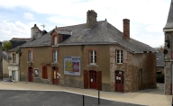 Maison actuellement bibliothèque, 19 place de l'Eglise (Nouvoitou)