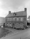 Maison, rue des Isles (Uzel)