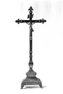 Croix d'autel, église paroissiale Saint-Yves (Plouray)