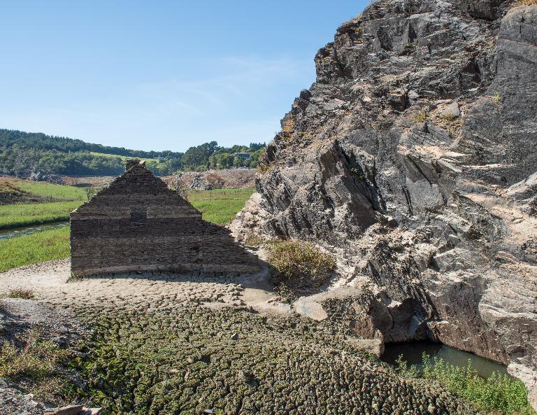 Site Anse Robot, carrière, site d'exploitation, usine (Mûr-de-Bretagne fusionnée en Guerlédan en 2017)