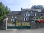 Maisons, Pontlivard (La Ville-ès-Nonais)