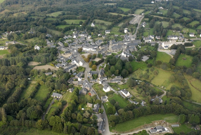 Bourg de La Feuillée