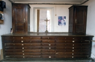 Chasublier et placards