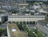 Ancien pensionnat, dit hôtel des Gentilshommes, puis caserne de Kergus, actuellement cité administrative, 10 à 14 rue Saint Thomas ; 1 square de Kergus ;  boulevard Liberté (Rennes)