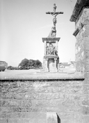 Calvaire édicule (calvaire extérieur), église paroissiale Saint-Pierre-Saint-Paul (Guiscriff)