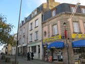 Place Cabello, anciennement place de la Croix-Cabello (Vannes)