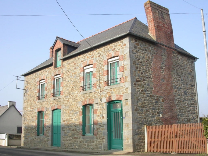 Maison, 8 rue du Vieux Moulin (Saint-Domineuc)