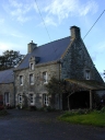 Ferme ; maison de prêtre, Kermadio (Pluméliau fusionnée en Pluméliau-Bieuzy en 2019)