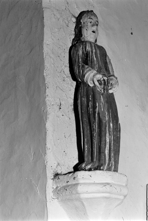 Statue (demi-nature, d'applique), dite sainte Apolline, chapelle Saint Gildas (Maël-Pestivien)