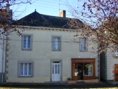 Maison, 2 place de l'Eglise (Brielles)