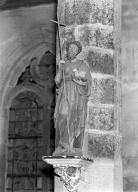 Statue (d'applique, petite nature) : saint Jean-Baptiste (1), chapelle Notre-Dame-de-Kergoat (Quéménéven)