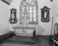 Autel, 2 gradins d'autel, tabernacle, exposition (maître-autel), chapelle Saint-Servais (Pont-Scorff)