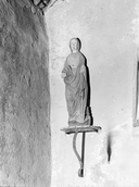 Statue (petite nature) : sainte Marguerite, chapelle Saint-Adrien (Langonnet)