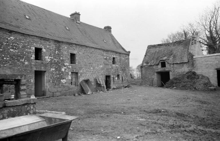 Manoir de Restinois (Meslan)