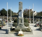 Monument aux morts, place du Cimetière (Quimperlé)