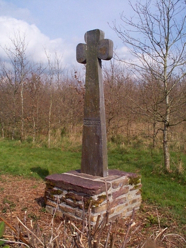 Croix de chemin, les Trois Routes (La Chapelle-Bouëxic)